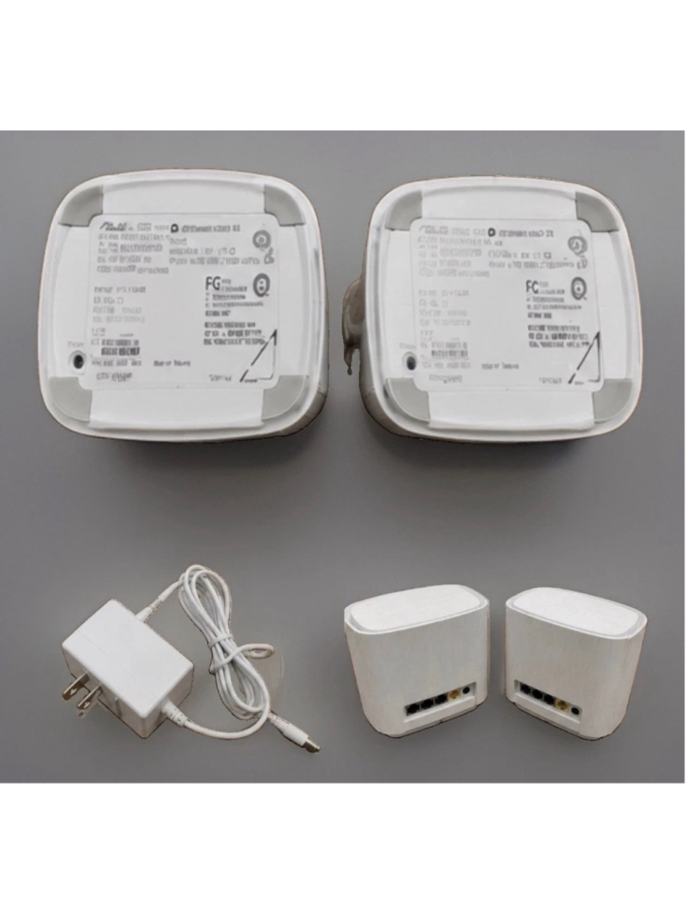 ASUS Wireless Router Mesh System One Size White and Gold-special edition pattern - Picture 4 of 4